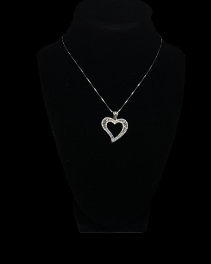 “Wayda Heart” Necklace image 3