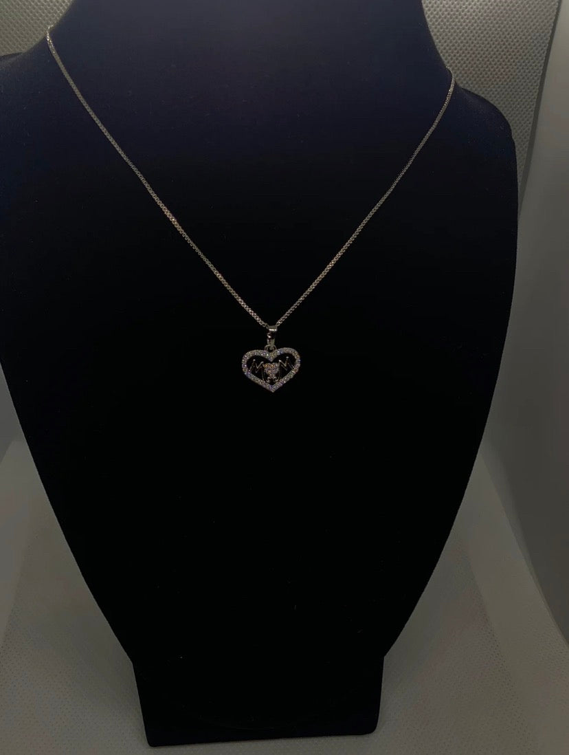 I Heart Mom Necklace  image 1